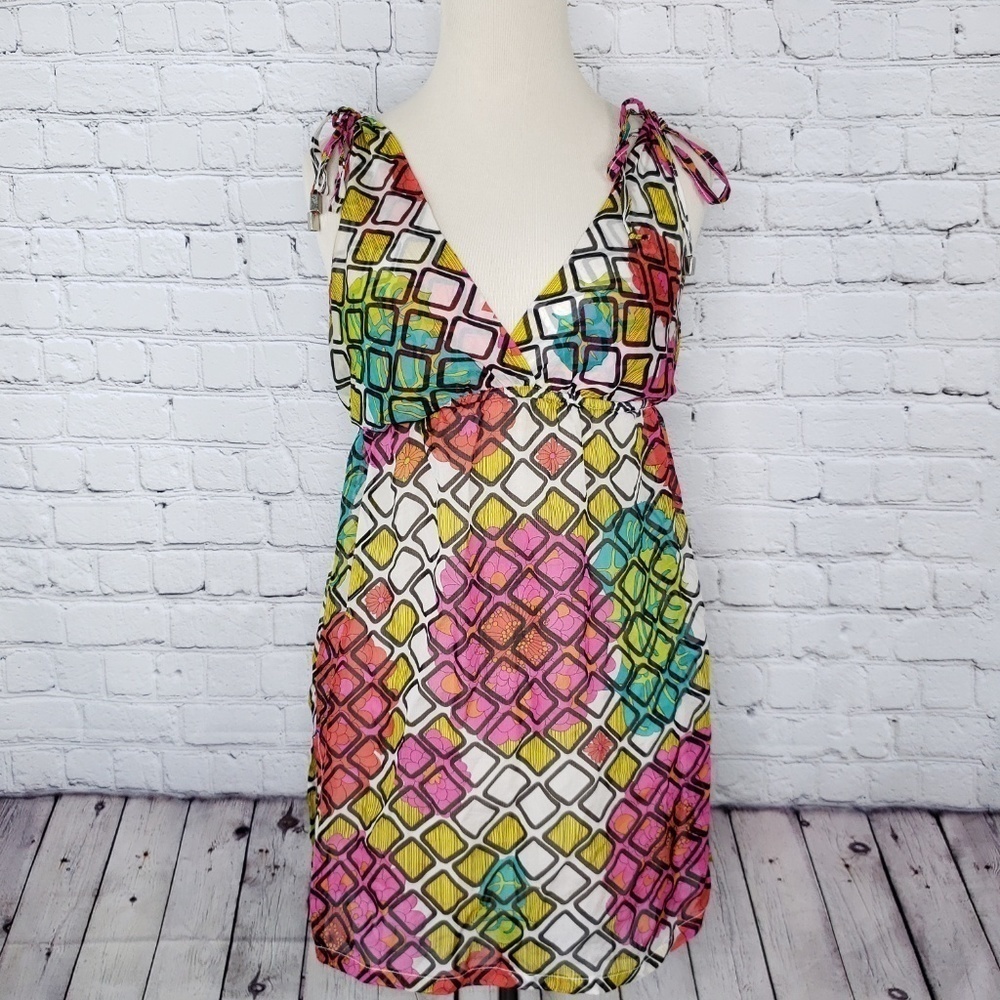 Trina Turk geometric 100% silk shoulder tie tunic size XS - Picture 4 of 7